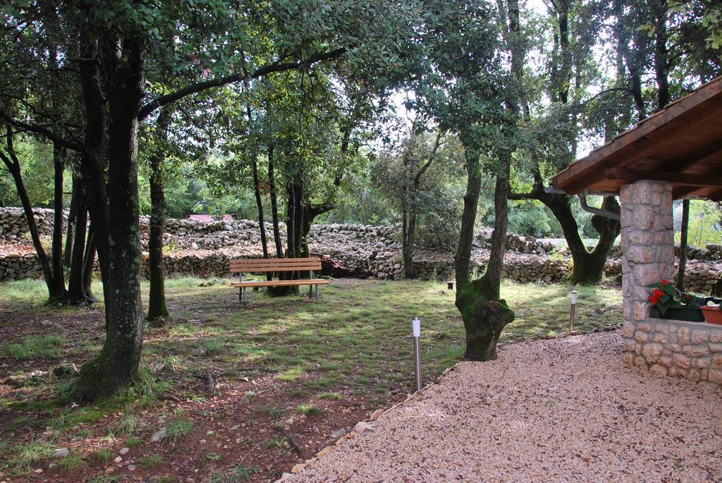 Apartments Barbara Pinezići Exterior foto